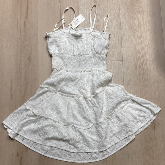 White Eyelet Dress - Picture 4 of 7